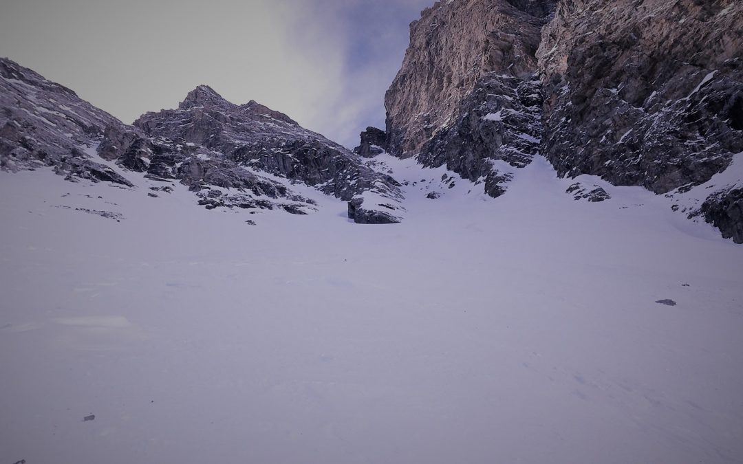 Sci ripido – Canale Nord-Est al Colletto Sud del Beccas d’Arnas (2700m)