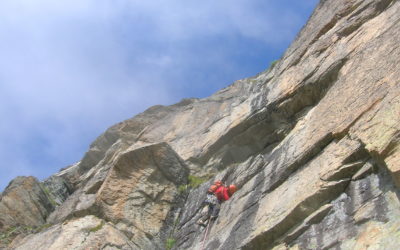 Vallone di Sea – Uja di Mombran (2930m) – 3 vie dal bivacco Soardi-Fassero